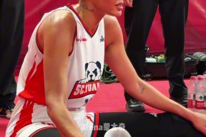 霸主级别统治！坎贝奇最后2分钟打卡下班，29+10统治全场 ...